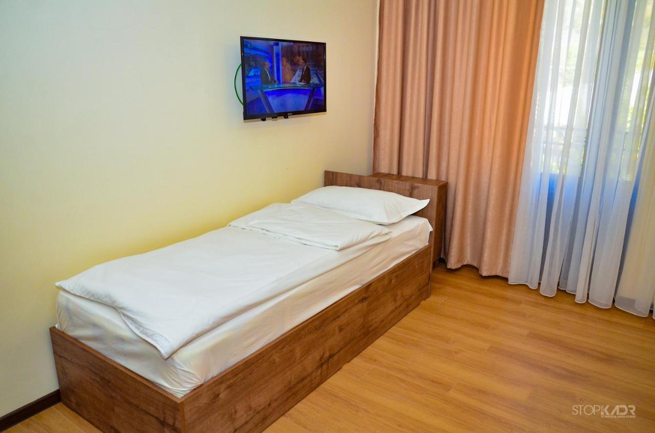 Asour Hotel Goris Εξωτερικό φωτογραφία